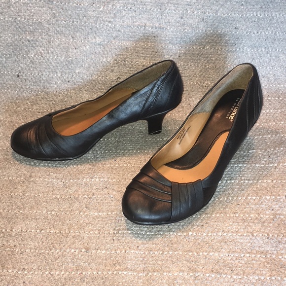 Softshoes Medicus Block Heel Pumps Sz 9.5 M - Picture 2 of 8